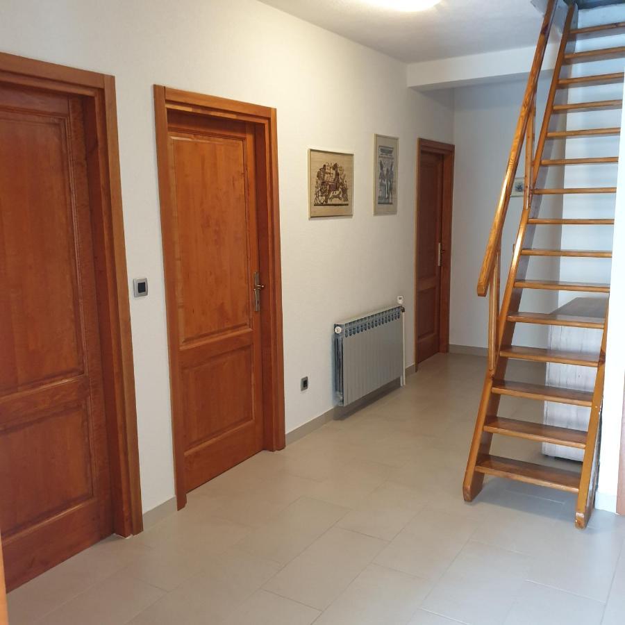Fili Apartment โวดีเซ ภายนอก รูปภาพ