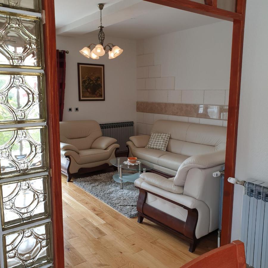 Fili Apartment โวดีเซ ภายนอก รูปภาพ
